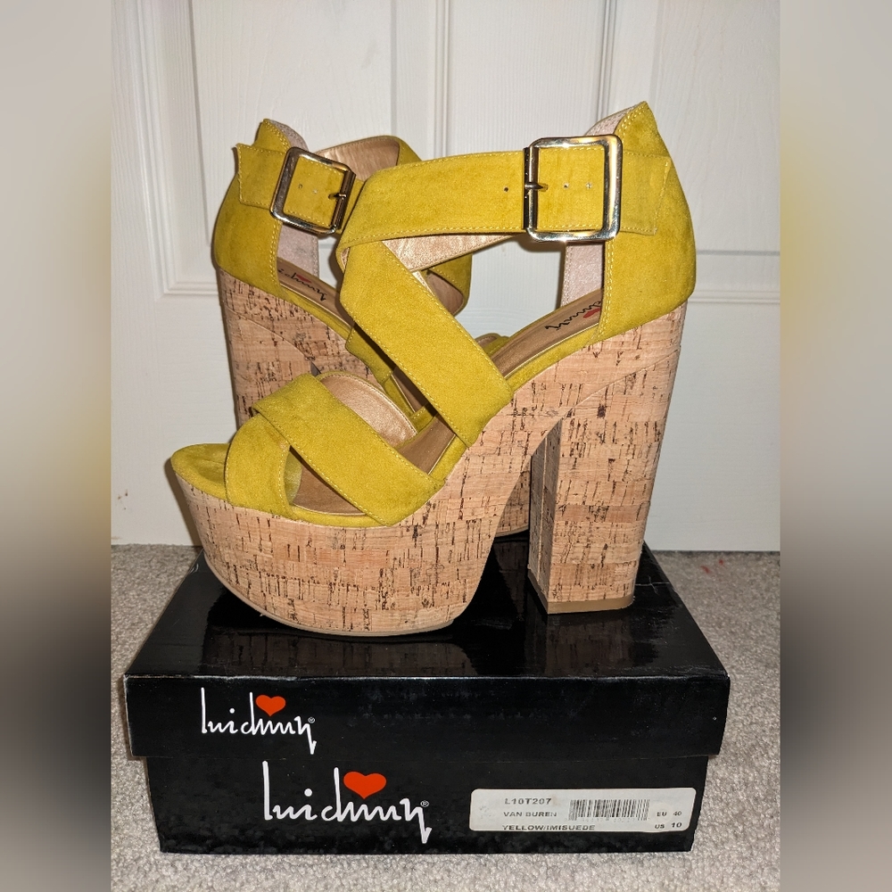 Luichiny Yellow Faux Suede Platform Sandals 10